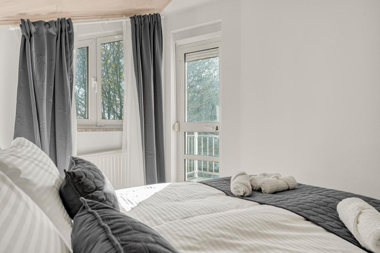 Astarea - Luxe Penthouse In Nature - Jacuzzi - Free Private Parking - Terrace & Balcony - Peace Zágráb Kültér fotó