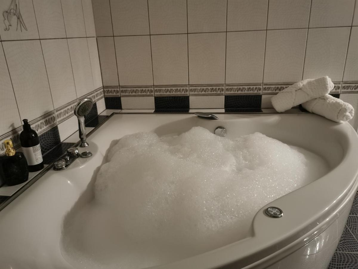 Astarea - Luxe Penthouse In Nature - Jacuzzi - Free Private Parking - Terrace & Balcony - Peace Zágráb Kültér fotó